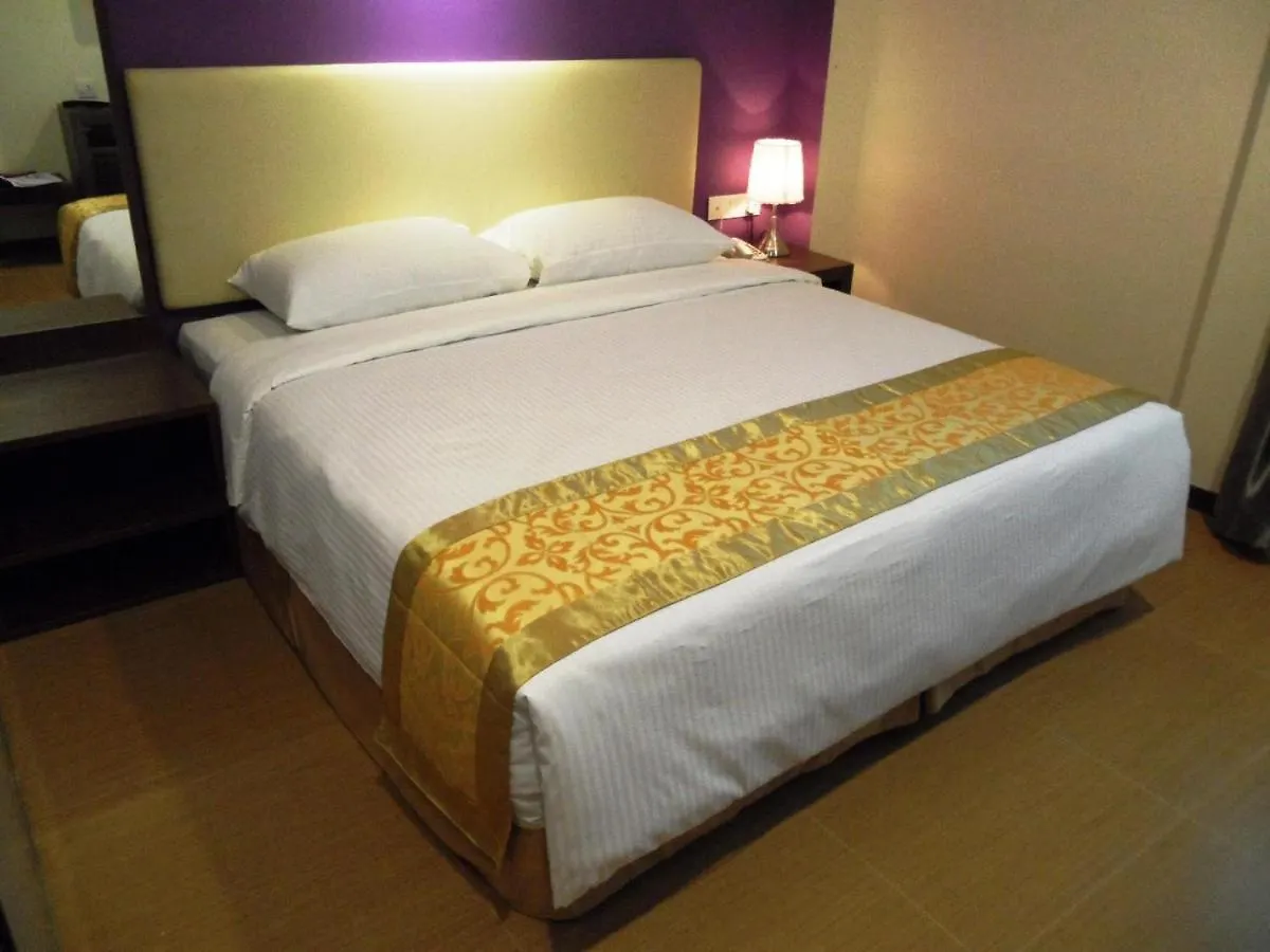 Eight Days Boutique Hotel - Mount Austin Τζόχορ Μπάχρου 0*,  Μαλαισία