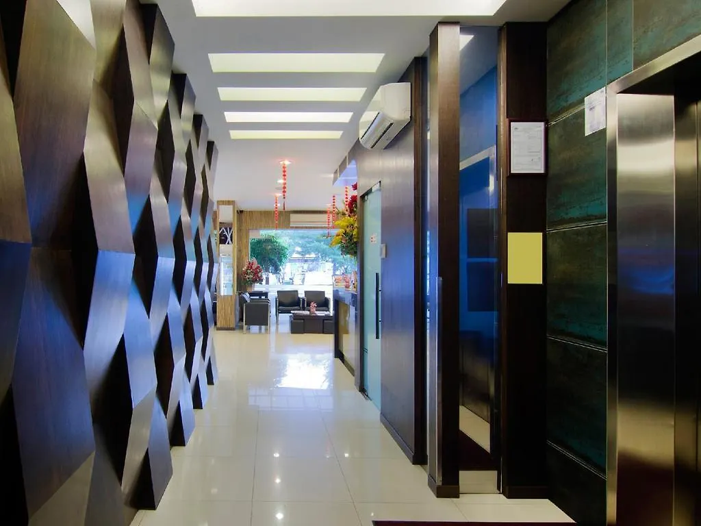 Eight Days Boutique Hotel - Mount Austin Johor Bahru